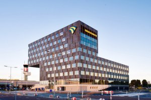 Burgemeester Aboutaleb opent kantoor Dura Vermeer op Rotterdam The Hague Airport